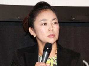 中島知子 手がしわしわ